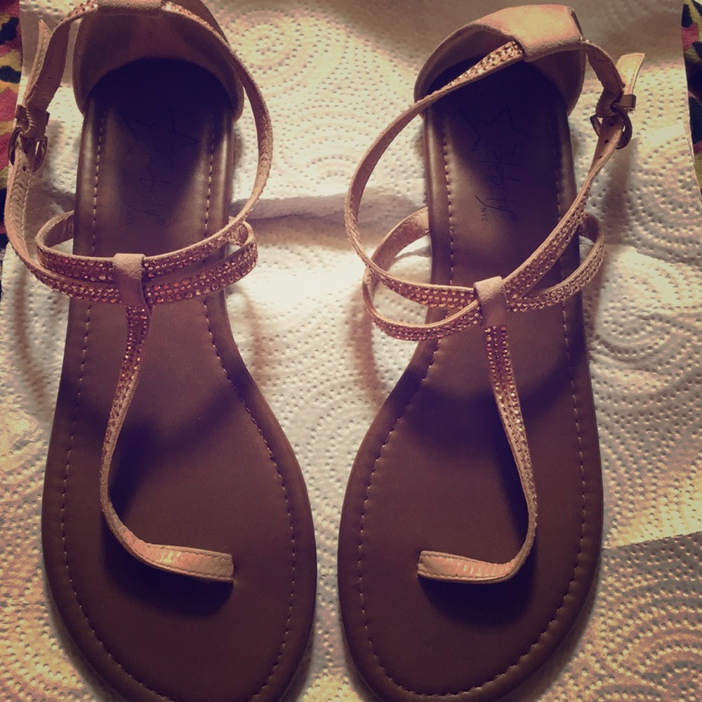 Women’s sandals